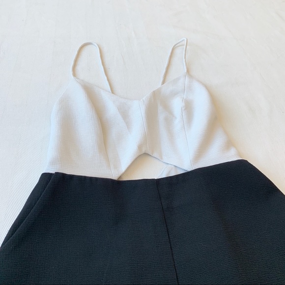 Silence + Noise Color Block Romper with Pockets - Picture 5 of 6